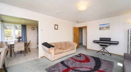 Hokowhitu 3-Bedroom Family Gem - Photo 5