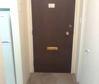 1 Bedroom in Quiet Neighborhood - Photo 1