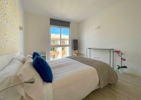 ALQUILER POR MES, a partir de julio, amueblado, 2 dormitorios, terraza, Paseo Marítimo