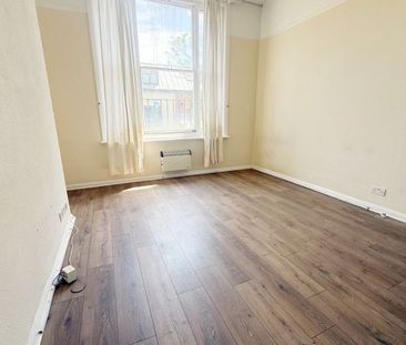1 Bedroom Flat, First Avenue, Hove - Photo 3