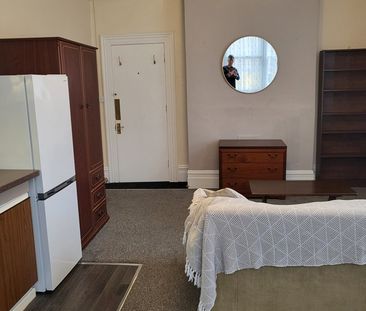 Room in a Shared House, Church Road, BS5 - Photo 3