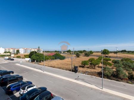 3 room luxury Apartment for rent in Corte do Esteval, Montijo, Distrito de Setúbal - Photo 2