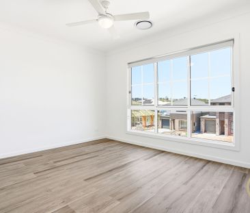 Newly Built Modern Home Offering Space, Comfort & Style - Photo 2