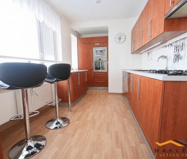 Pronájem bytu 3+kk 72 m² - Fotografie 1