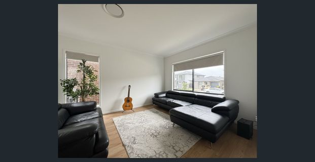 Modern Family Home in a Sought After Location - Photo 1