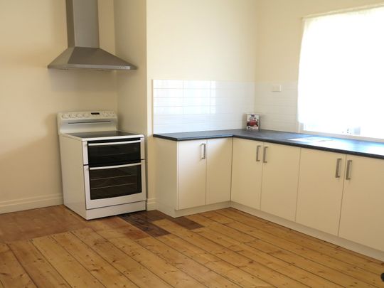 15 Sharp Street, Northcote VIC 3070 - House For Rent | Domain - Photo 1