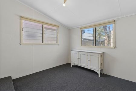 Retro Charm with Space to Make It Your Own - Photo 4