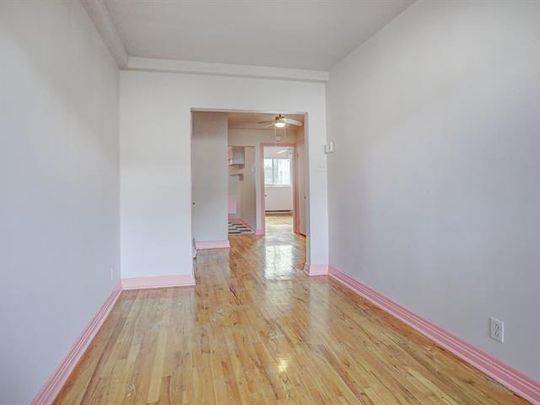 10663 Av. des Récollets - Photo 1