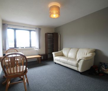 Coldstream Drive, Dundee - Photo 1