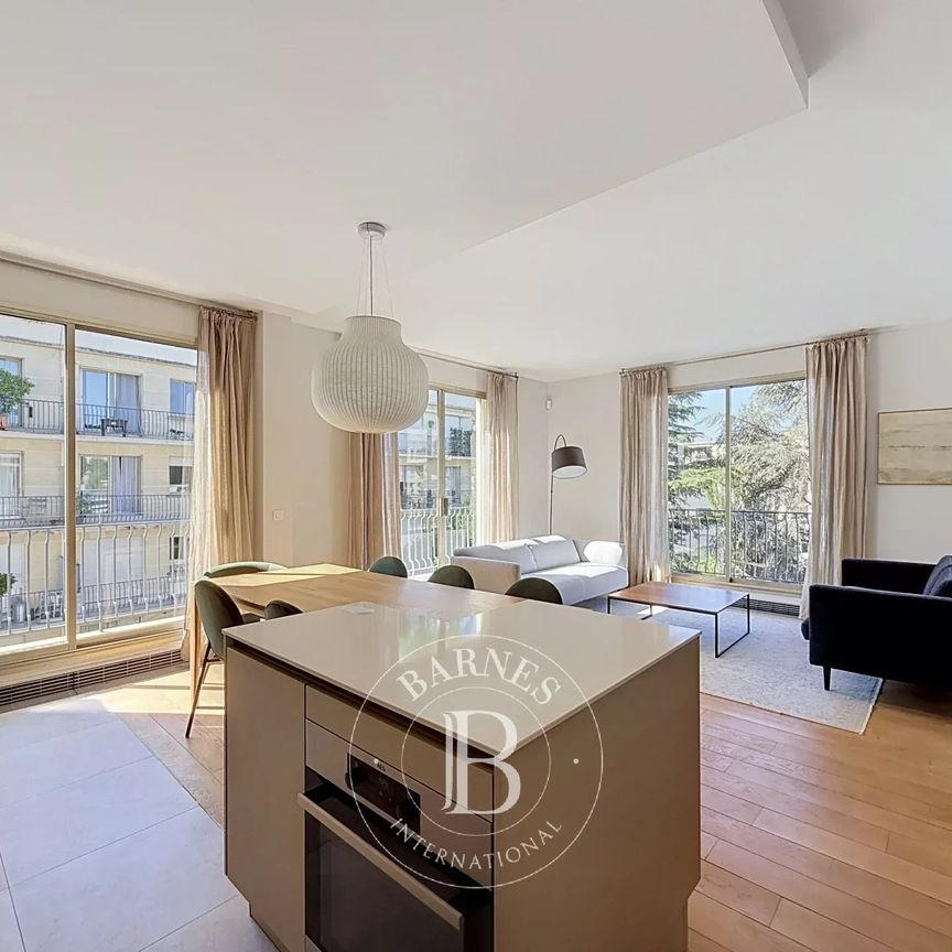Tout savoir sur cet appartement dans le quartier Ile de la Jatte-Parc d'Orléans, à Neuilly-sur-Seine - Photo 1