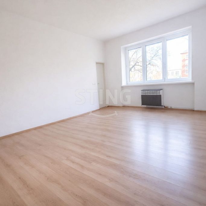 Byt 2+1 k pronájmu, Ostrava / Moravská Ostrava, ulice Slavíčkova - Photo 1