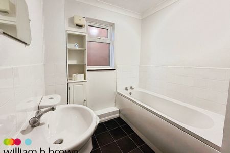 Water Lane - Photo 4