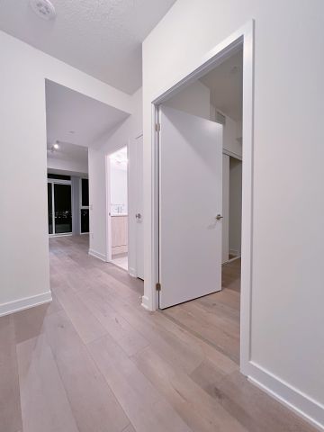For Lease - 10 Honeycrisp Crescent Unit# 1509, Vaughan, Ontario - Photo 4