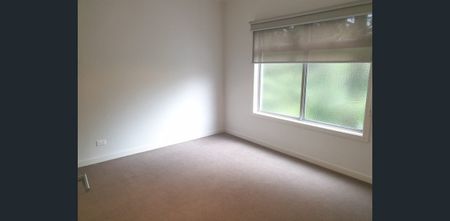 Two-Bedroom Home in a Convenient Mooroolbark Location - Photo 4