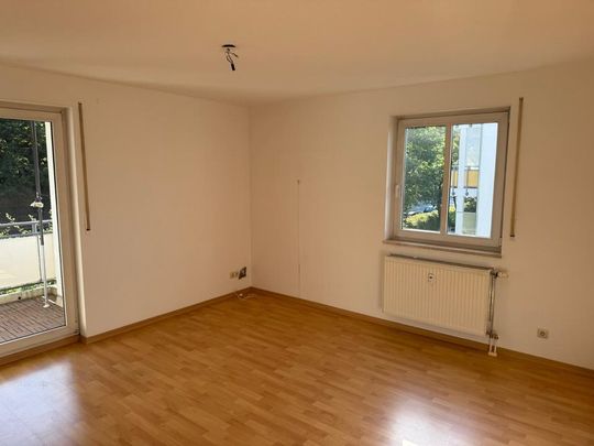 Schöne 2-Zimmer-Wohnung mit Balkon & Garage - Photo 1