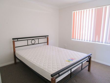 5/12 Hanbury Street, Kalgoorlie - Photo 2