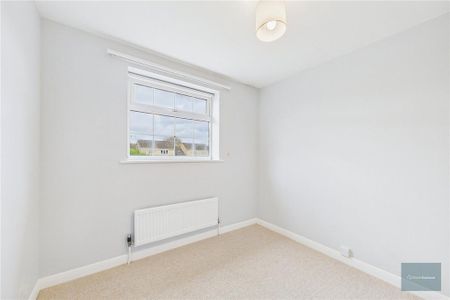 4 bedroom detached house to rent - Photo 4