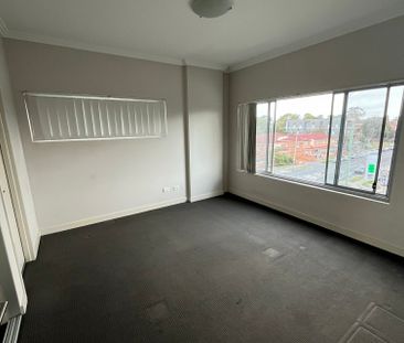 View Wednesday at 4.20pm - 4.35pm - Photo 5