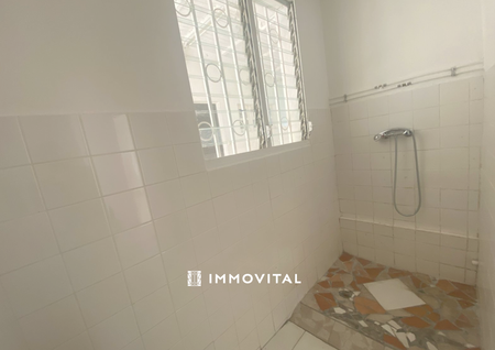 Location Maison 5 pièces 90m² ST CLAUDE 97120 - Photo 2