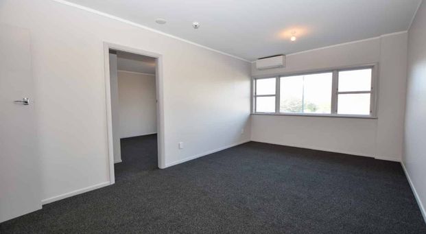 Central 2 Bedroom Apartment - Photo 1