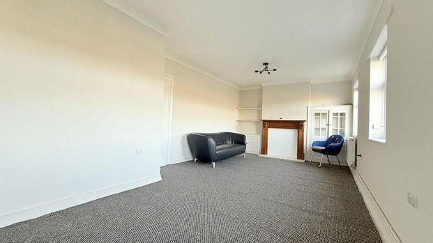 3 bedroom maisonette to rent - Photo 1