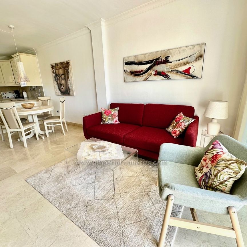 Espléndido apartamento en la mejor zona de La Paz con terraza y vistas! - Photo 1