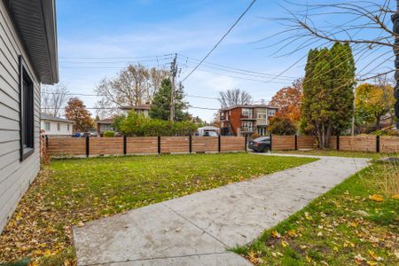 5800-5810 Rue Vigneault, Brossard, QC J4W - Photo 2