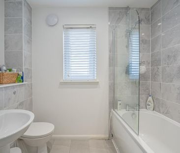 4 Bed Semi-Detached House, Broomfield Gate, G21 - Photo 2