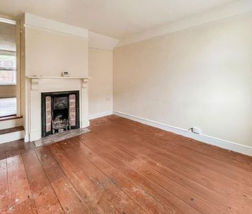 2 bedroom end of terrace house to rent - Photo 1