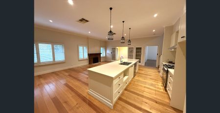 Spacious family living - Photo 2