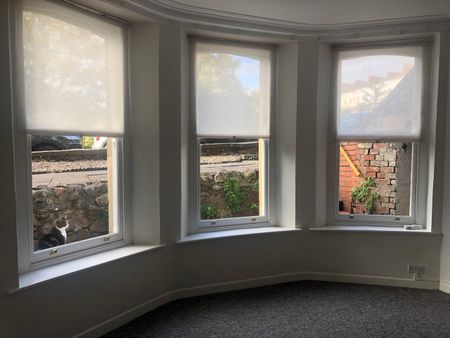 2 Bed Flat, Royal York Villas, BS8 - Photo 2