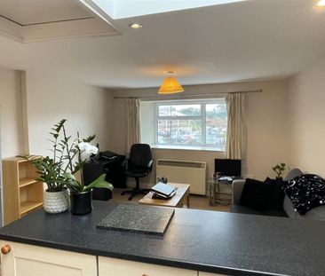 Parsonage Street, Dursley - Photo 2