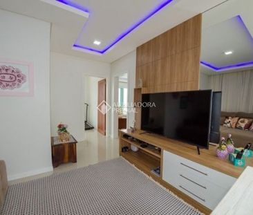 Casa com 3 quartos e 370m² para alugar em Ingleses do Rio Vermelho,... - Foto 1