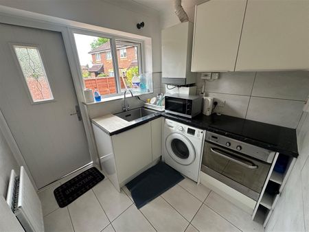Honister Gardens, HA7 2EH, Stanmore - Photo 2