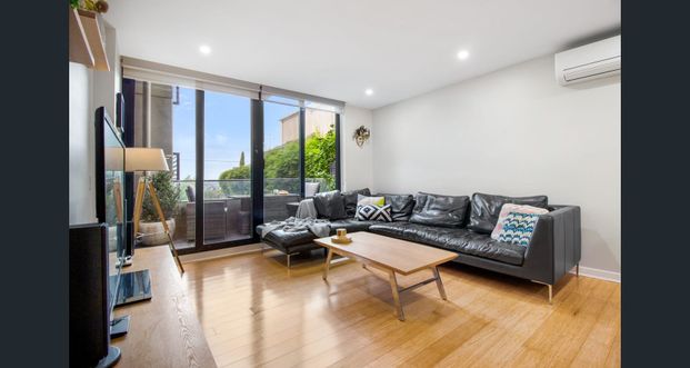 Boutique Lifestyle in Doncaster - Photo 1