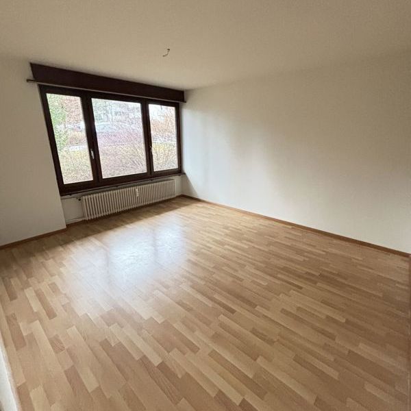 Charmante Familienwohnung im Grünen - Photo 1