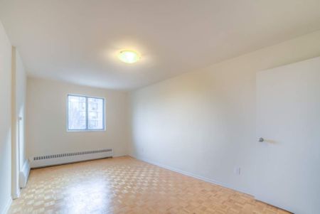 One Bedroom - Photo 5