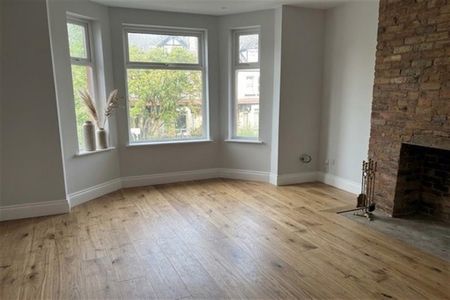 1 Bedroom Apartment To Let - Photo 2