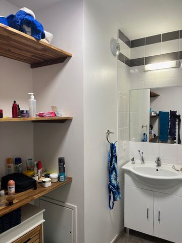 Location Appartement 3 pièces 67m² - Photo 5