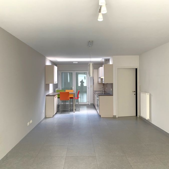 Moderne woning met 3 slaapkamers, tuin en garage. - Photo 1