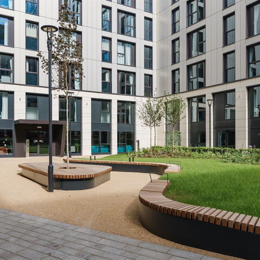 F1504 - Moda, New York Square (Leeds) - Photo 1