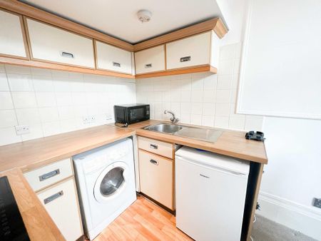 1 bedroom flat to rent - Photo 3