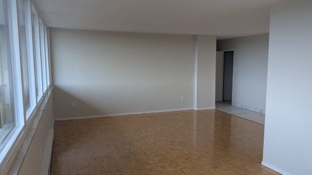 For Lease - 5348 Lakeshore Road Unit# 510, Burlington, Ontario - Photo 5