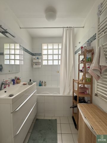 Location Appartement 4 pièces 67m² VILLE D AVRAY 92410 - Photo 2