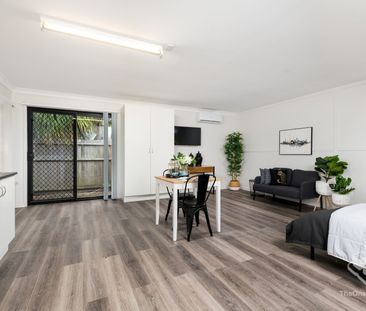 Furnished All Inclusive Studio - Photo 3