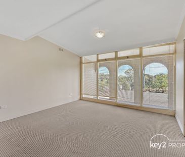 FAMILY FRIENDLY IN TREVALLYN - Photo 3