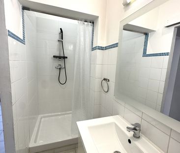 Location Appartement 2 pièces 23m² ROQUEFORT 13830 - Photo 2