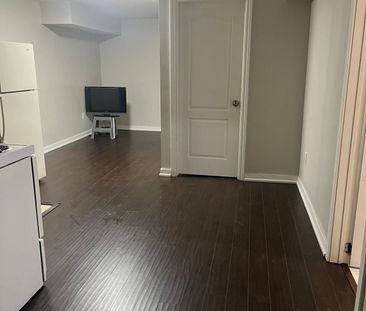 For Lease - 166 Golden Springs Drive, Brampton, Ontario - Photo 5