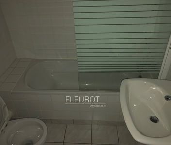 Location Appartement 2 pièces 27m² LA CIOTAT 13600 - Photo 1