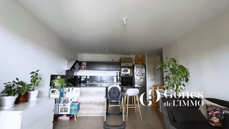 Location Appartement 3 pièces 65m² POLLIONNAY 69290 - Photo 3